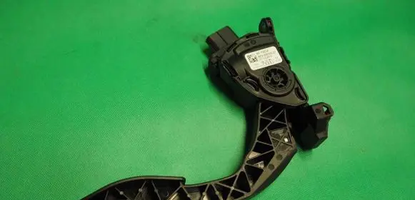 Audi A5 Sportback 8TA Accelerator throttle pedal 8K1723523A 6PV00950521