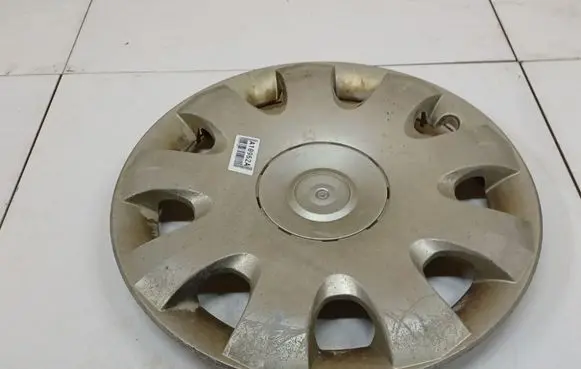 Skoda Octavia Mk2 (1Z) R15 wheel hub/cap/trim 1Z0601147A