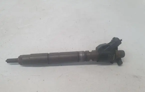 Volvo XC60 Fuel injector 31272690