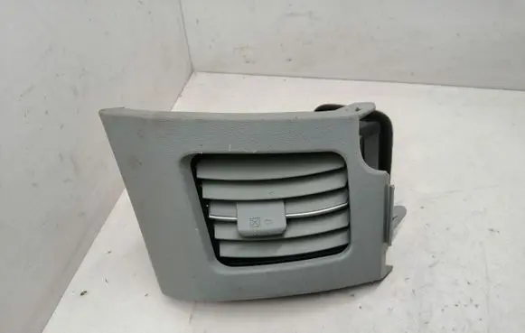 Toyota Prius (XW30) Dashboard side air vent grill/cover trim 5566247030 5566047030 5568647020