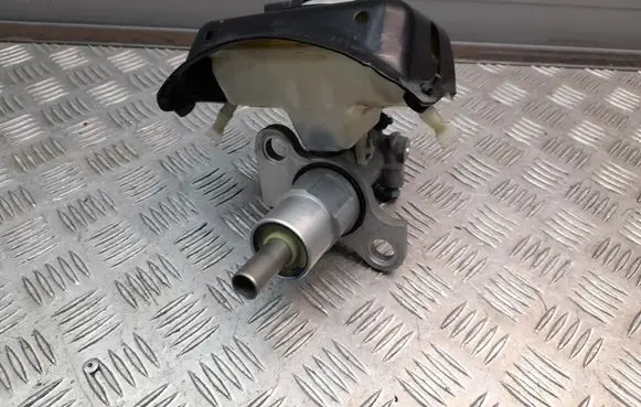Audi A7 S7 4G Master brake cylinder 8K0611301A