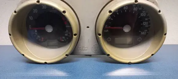 Volkswagen Polo Speedometer (instrument cluster) 6K9920906 93280136