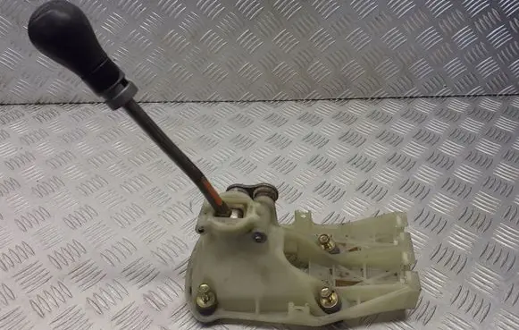 Honda HR-V Gear selector/shifter in gearbox 
