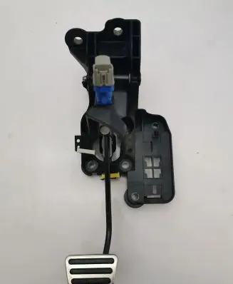 Ford Mustang VI Brake pedal GR3C9F856AB