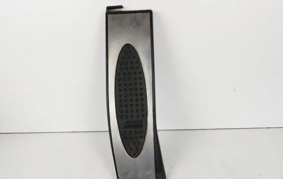 BMW 3 E90 E91 Foot rest pad/dead pedal 7906850 11242010 107305