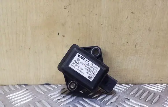 Audi A4 S4 B6 8E 8H ESP acceleration yaw rate sensor 8E0907637A 0265005245