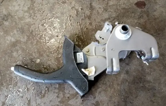 KIA Sportage Handbrake/parking brake lever assembly 597103W000