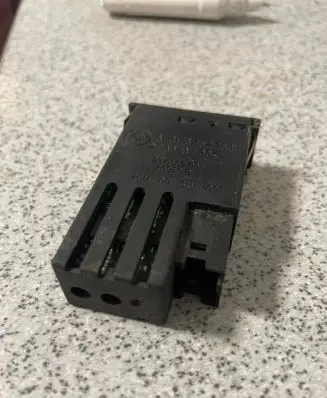 BMW 3 E46 Seat heating switch 61318352259 03055000 459500