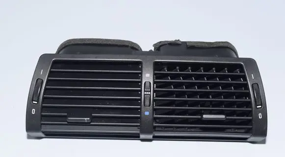 BMW X5 E53 Dash center air vent grill 8402221