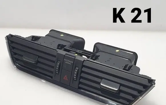 Skoda Octavia Mk3 (5E) Dash center air vent grill 5E0820951A 5E0820951