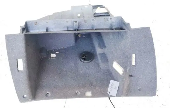 Peugeot 407 Glove box