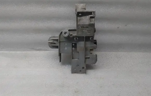 Volvo XC60 Turbo solenoid valve 31293964 12T065