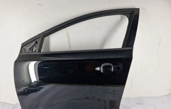 Volvo V40 Front door 