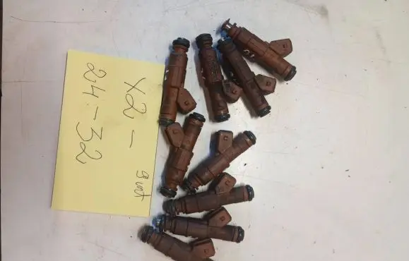 Volvo V70 Fuel injector 9186340