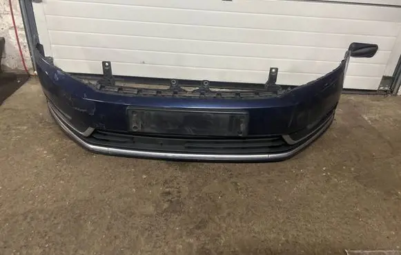 Volkswagen PASSAT B7 Front bumper
