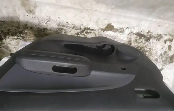Opel Agila B Front door card panel trim 