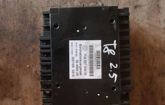 Volkswagen Touareg I Comfort/convenience module 7L6937049M