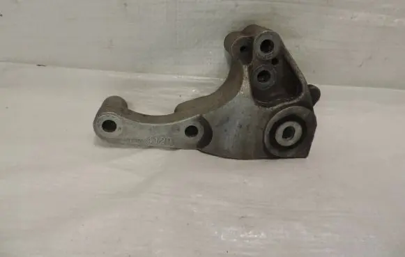 Opel Astra K Gearbox mounting bracket 13364129