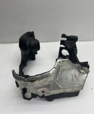 Volvo XC90 Heat shield in engine bay 31368922