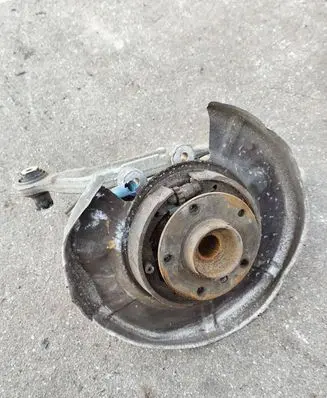 BMW 5 E60 E61 Rear wheel hub T8504U