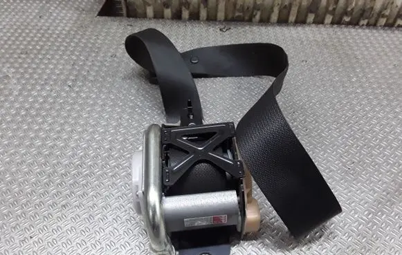 Infiniti FX Front seatbelt TKAF2G1812