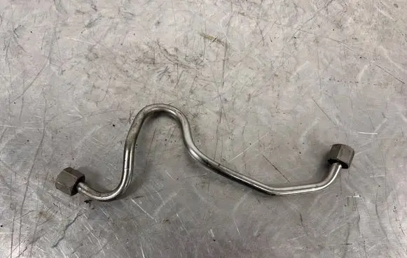 BMW X5M E70 Fuel injector supply line/pipe 