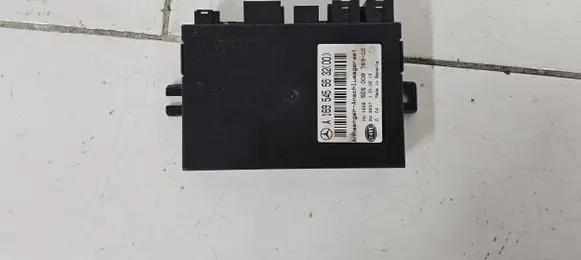 Mercedes-Benz Vito Viano W639 Tow bar trailer control unit/module A1695455632 5DS00876902