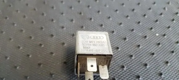 Audi A6 S6 C6 4F Other relay 8D0951253A V23134-B52-X301