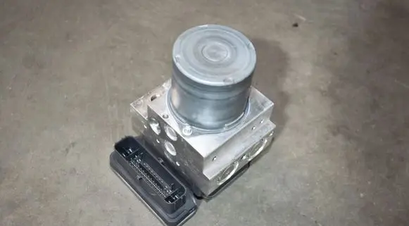 Porsche Panamera (971) ABS Pump 971614095BL