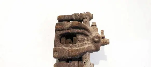 Rear brake caliper