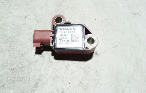 Volvo V50 Airbag deployment crash/impact sensor 30737138