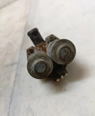 Mercedes-Benz E W210 Coolant heater control valve 0018307784 1147412114