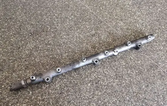 Opel Omega B2 Fuel main line pipe 0445216002