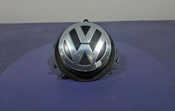 Volkswagen Golf IV Tailgate/trunk/boot exterior handle 1K0827469D