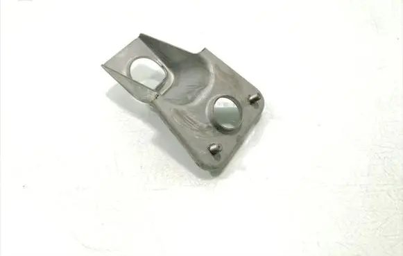Mercedes-Benz E AMG W210 Radiator mount bracket A2106203931