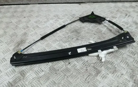 Volkswagen Touran III Front door manual window regulator 5TA837462 32345100 2301201