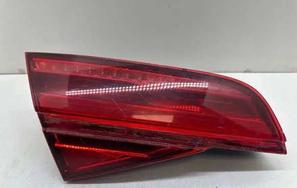 Audi A8 S8 D4 4H Tailgate rear/tail lights 4H0945093K