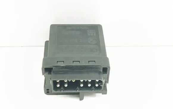 BMW 5 E39 Glow plug pre-heat relay 2246919 72RB510