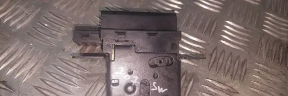 Peugeot 207 Tailgate window lock/catch/latch 9664379380