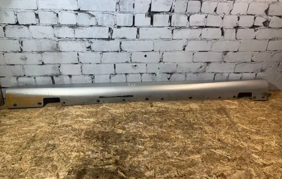 Mercedes-Benz E W211 Sill A2116900340 0007696230 00009775