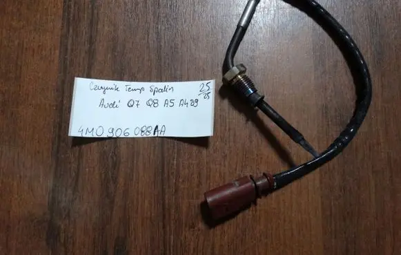 Audi A5 Exhaust gas temperature sensor 4M0906088AA