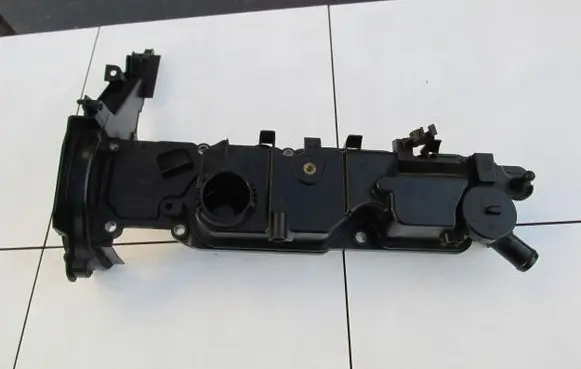 Ford C-MAX II Rocker cam cover 