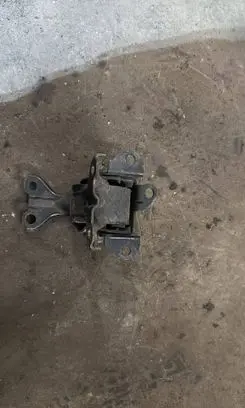Volvo S40, V40 Engine mount bracket 885AC