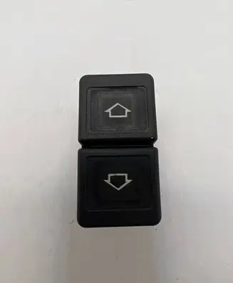 Citroen Xsara Picasso Electric window control switch 03682