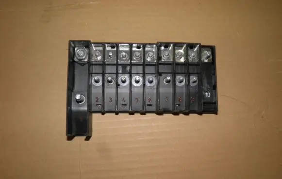 Volkswagen Transporter - Caravelle T5 Fuse module 7H0937550