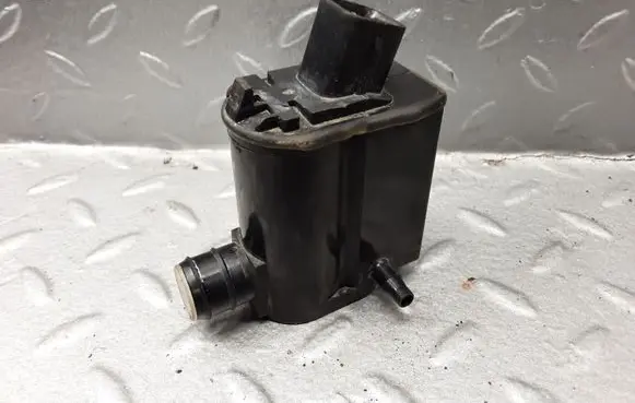 KIA Ceed Windscreen/windshield washer pump 985101W000