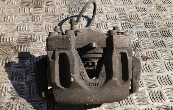 Mercedes-Benz CLS C218 X218 Front brake caliper