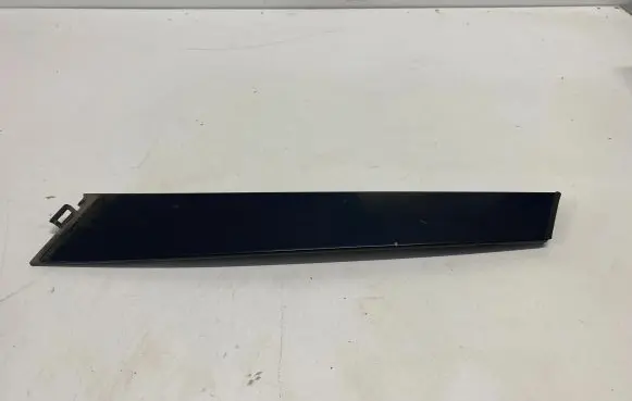 Mercedes-Benz E W211 Rear side glass trim 