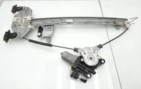 KIA Sedona Rear door window regulator with motor 824504D020