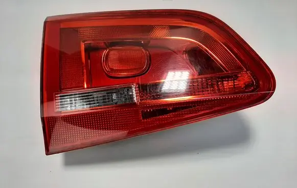 Volkswagen Sharan Tailgate rear/tail lights 7N0945093J